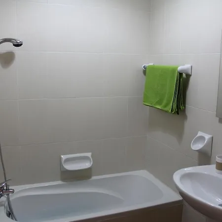 Modern 3 Bedroom Apartment, 100 Metres To The Sea! * St. Paul's Bay